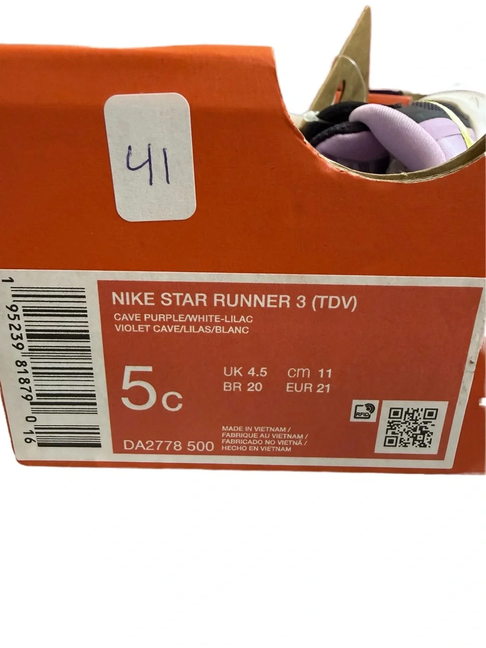Nike Kids Black, Lavender Star Runner 3 Hook-and-Loop Sneakers size 5c